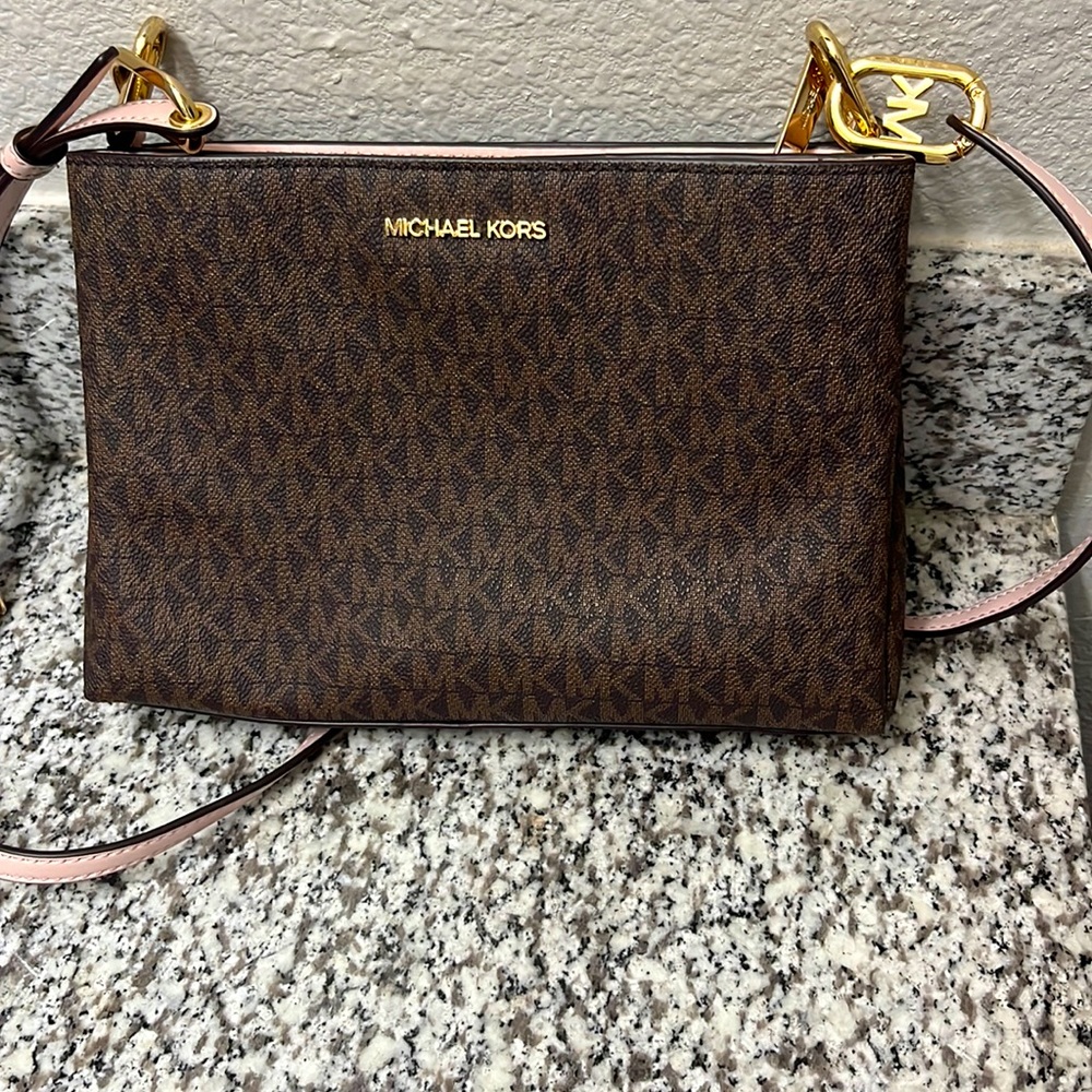 Michael Kors powder blush cross body purse